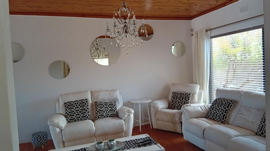 4 Bedroom Property for Sale in Parkersdorp Western Cape